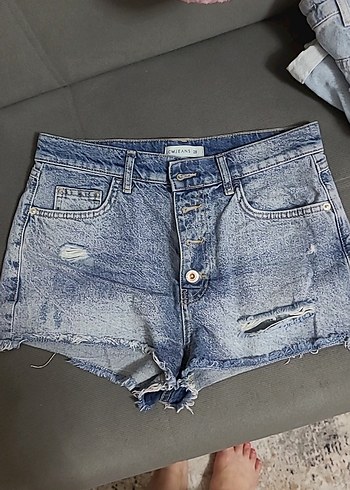 Düğmeli Mavi Mini Denim Şort