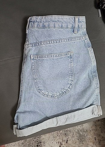 LC Waikiki Gevşek Kesim Kemerli Mini Kot Şort