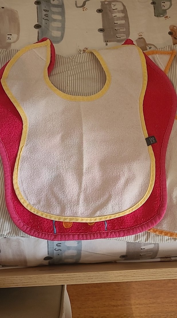 Nakışlı Renkli Pembe Bebek Önlüğü 3 tane - Görsel 2