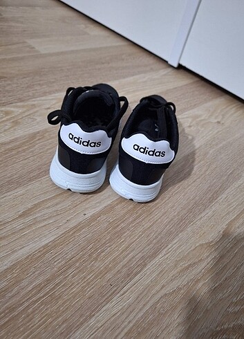 39 Beden siyah Renk Adidas bayan ayakkabı 