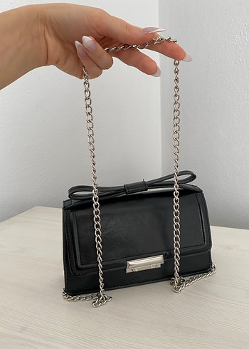 Siyah Çanta - Görsel 3