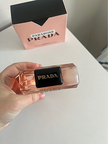 Prada paradoxe