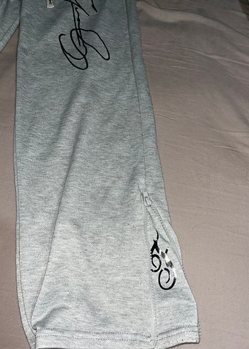 Gri erkek Kapüşonlu ve Eşofman Altı Takımı - Görsel 2