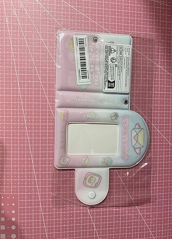 Binder pembe