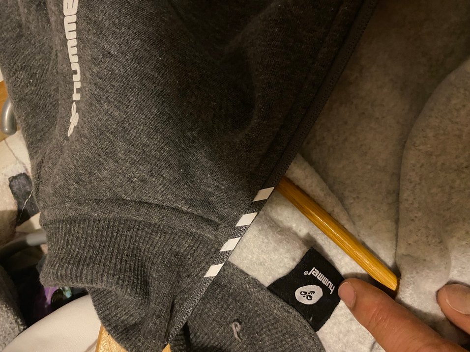 Hummel marka Gri Fermuarlı Erkek Sweatshirt Orjinal - Görsel 3