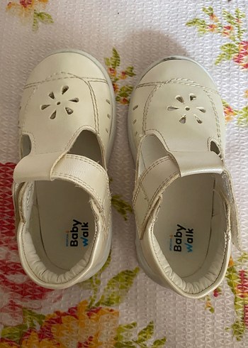 Beyaz Kız Bebek İlk Adım Ayakkabısı - Görsel 5
