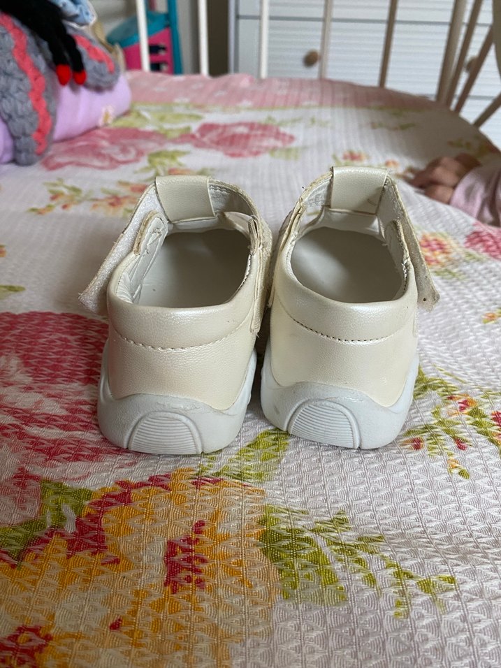 Beyaz Kız Bebek İlk Adım Ayakkabısı - Görsel 3