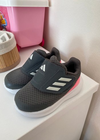 Adidas bebek spor ayakkabı - Görsel 3