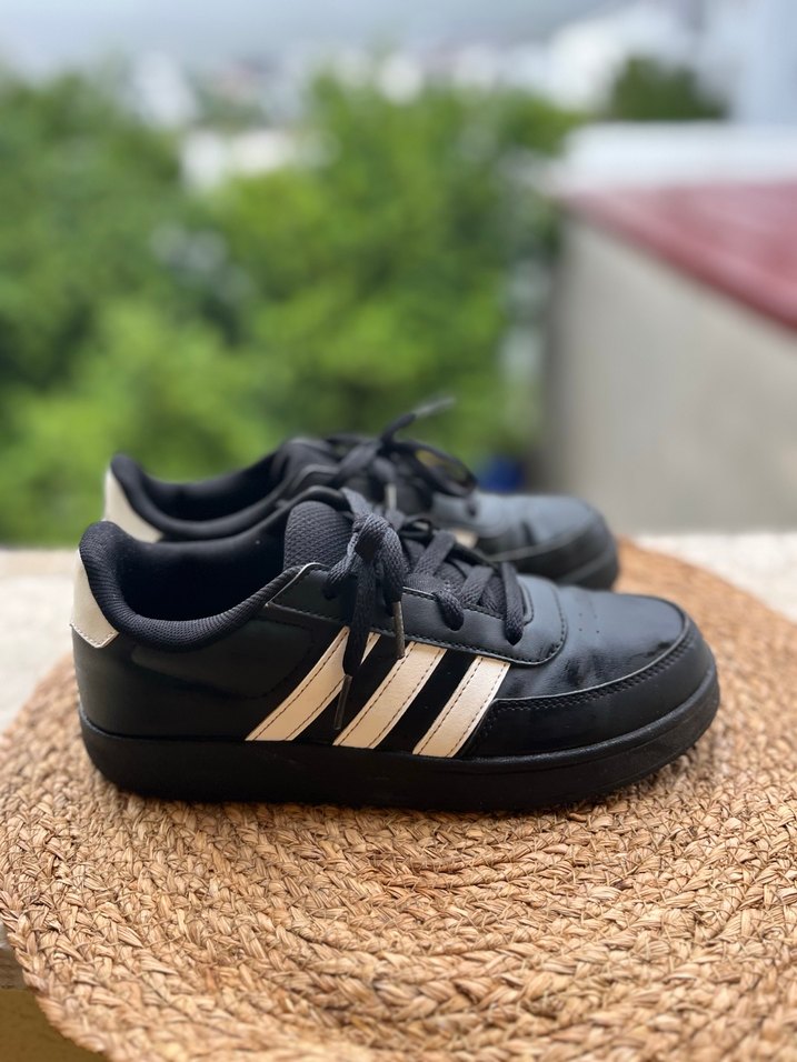 Orjinal adidas spor ayakkabı - Görsel 2