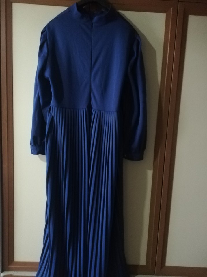 Lacivert Piliseli Uzun Kollu Uzun Elbise - Görsel 2