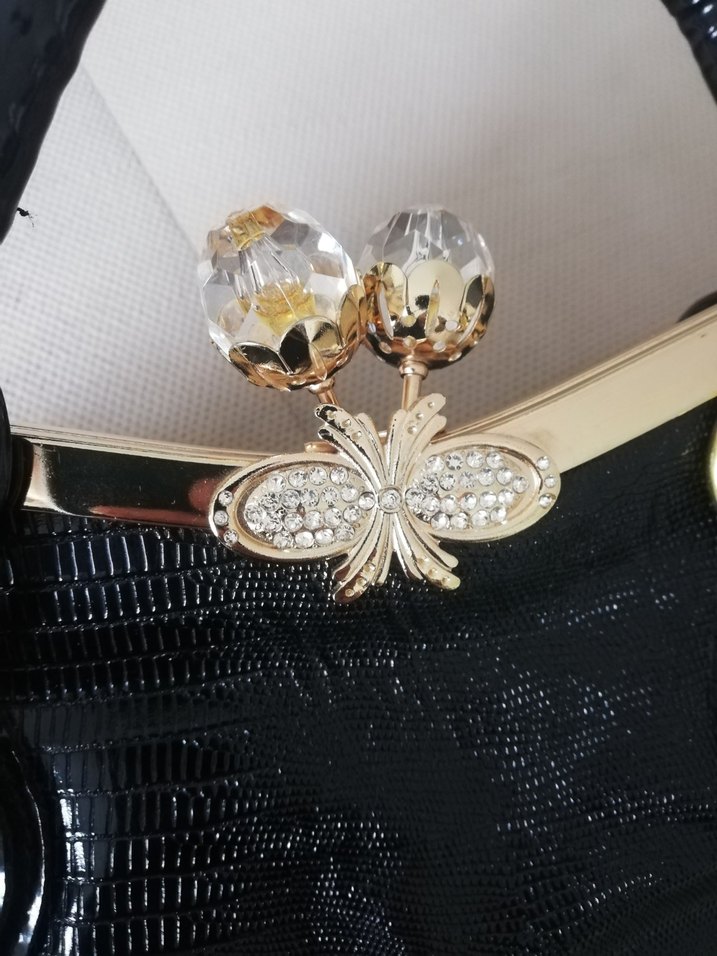 Klasik Siyah Parlak Deri Yılan Desenli Kadın Çanta - Görsel 3