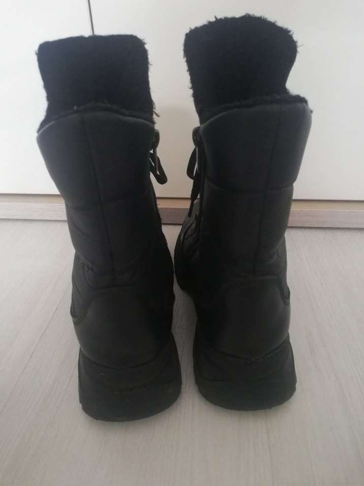 Siyah Bağcıklı Kadın Goth Botları - Görsel 3