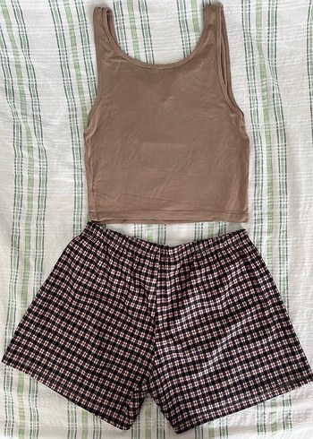 Diğer Kahverengi Kareli Pijama Takımı