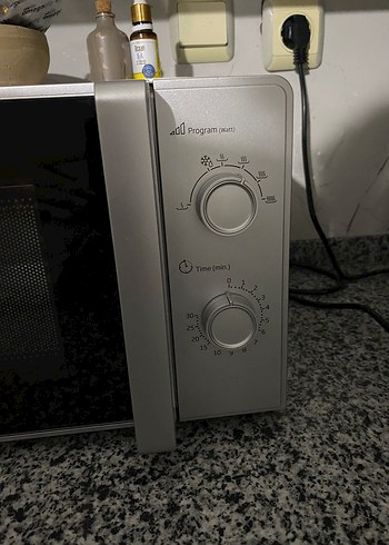 Beko Beko Gri Mikrodalga Fırın