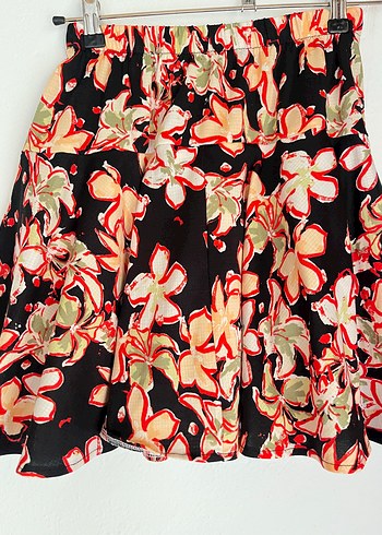 Çiçek Desenli Volanlı Mini Etek - Görsel 5