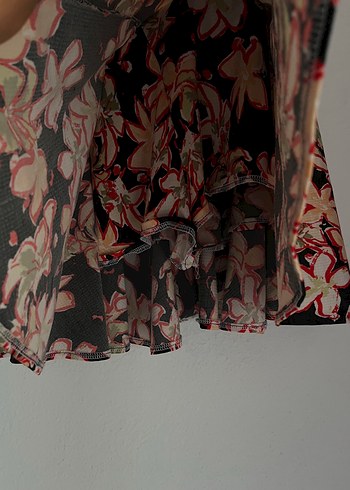 Çiçek Desenli Volanlı Mini Etek - Görsel 2