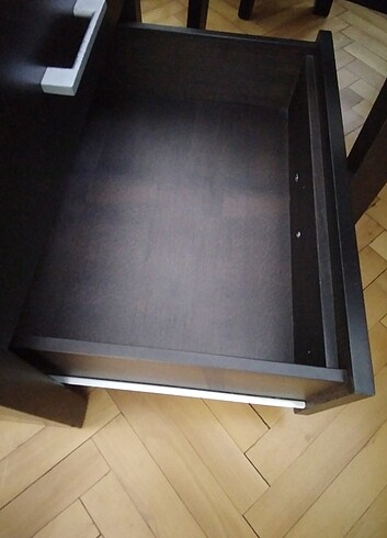Beden Komodin 2 çekmeceli, ebatlar 60×50,7×48 G×Y×D
