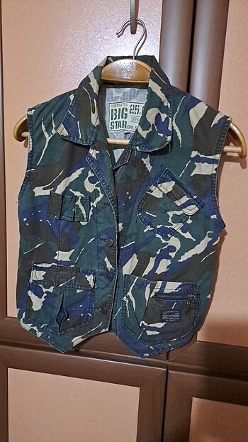 Military kamuflaj yelek