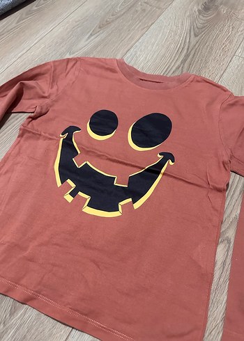 6 Yaş Beden H&M Erkek Çocuk Uzun Kollu T-shirt