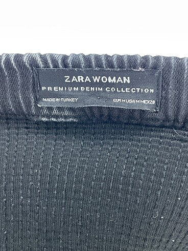 m Beden siyah Renk Zara Bluz %70 İndirimli.