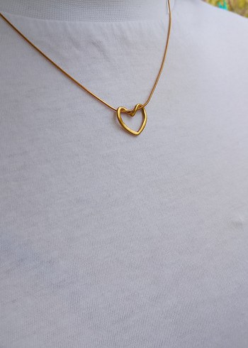 Kalpli Kolye Gold