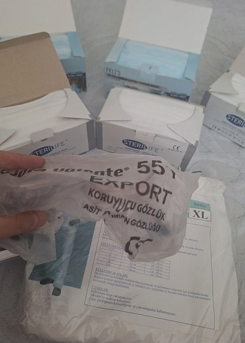 Steril Tulum gözlük ve bir çok maske hepsi kutulu Sıfır