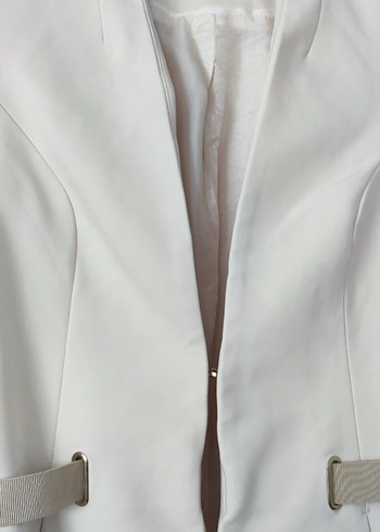 Krem Kemer Detaylı Kadın Blazer Ceket - Görsel 3