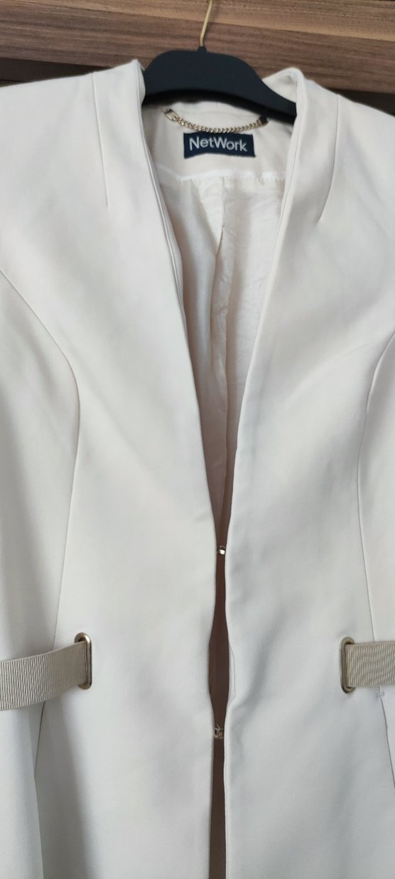 Krem Kemer Detaylı Kadın Blazer Ceket - Görsel 3