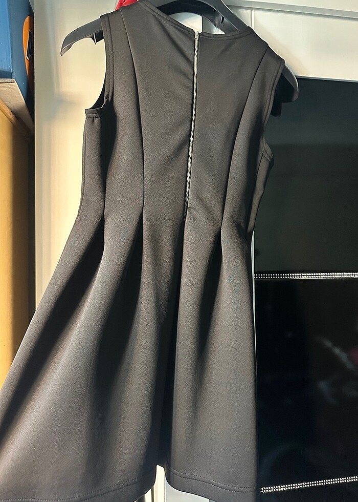 Siyah elbise - Görsel 3