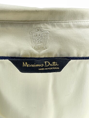 38 Beden beyaz Renk Massimo Dutti Gömlek %70 İndirimli.
