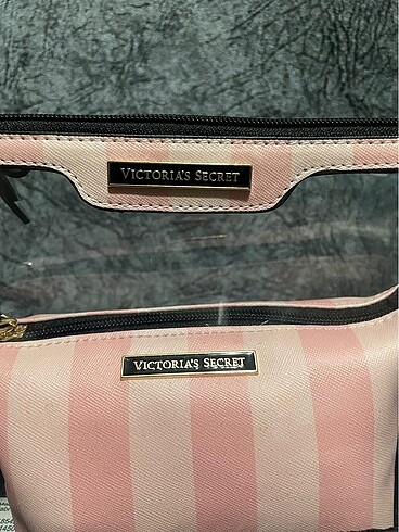 Victoria s Secret Victoria?s Secret makyaj çantası