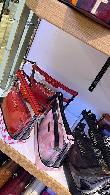 Victoria s Secret Victoria?s Secret pembe makyaj çantası ????