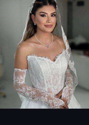 Dantel Gelinlik