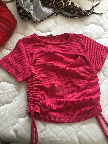 Crop pembe