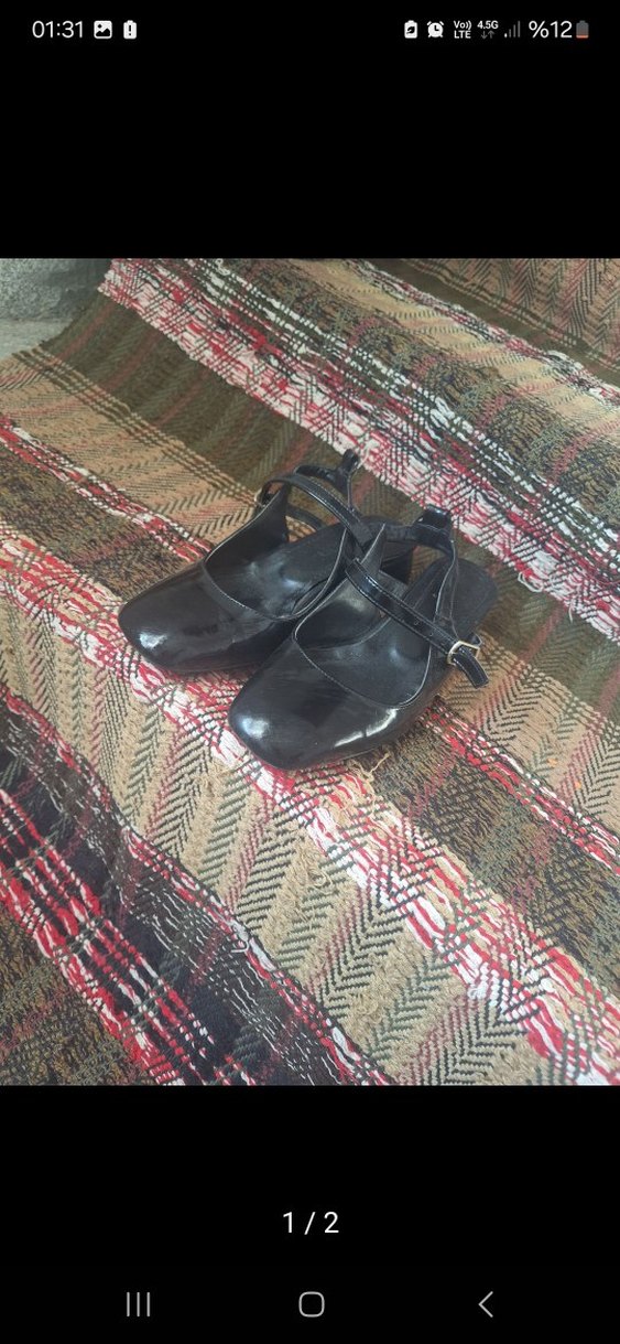 Tokalı Siyah Dolgu Topuk Kadın Ayakkabısı - Görsel 2