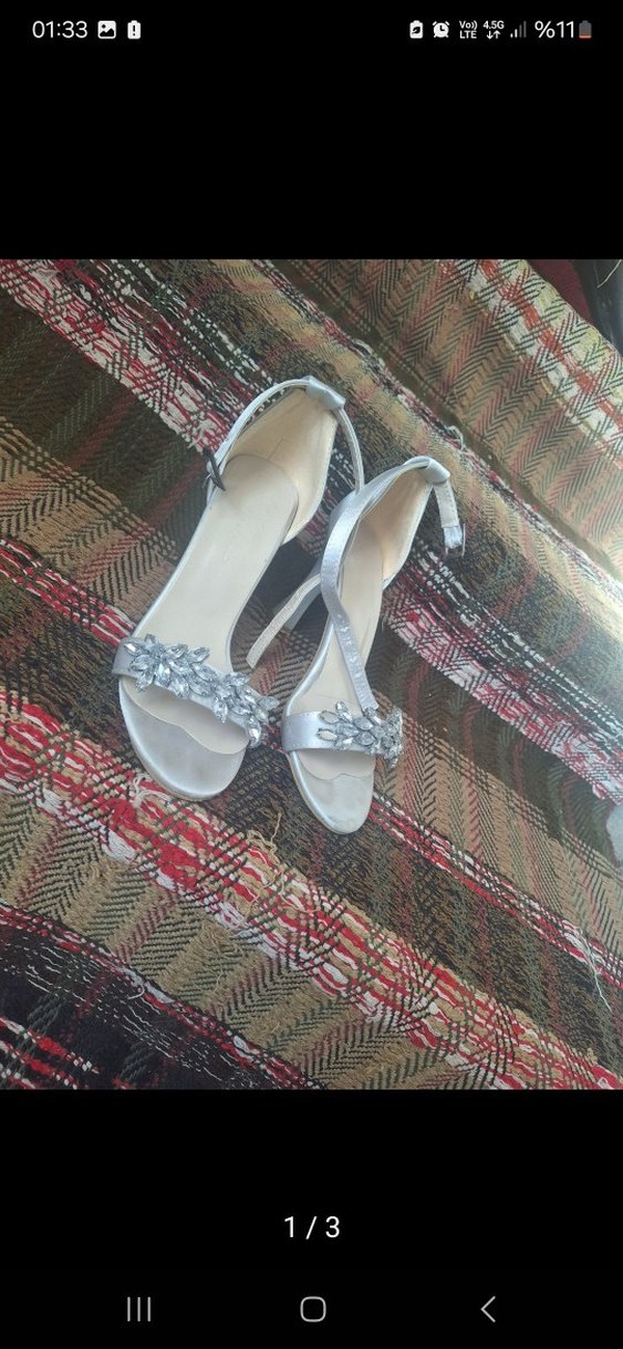 Diger Beyaz Payetli Topuklu Kadın Ayakkabı - Görsel 3