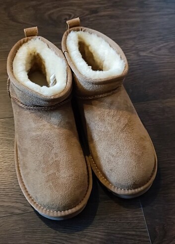 UGG ULTRA MİNİ PLATFORM ORJİNAL SIFIR