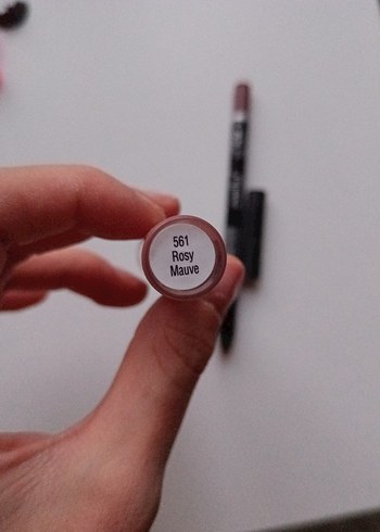 Gratis köpük ruj, tint ve emily 203 dudak kalemi