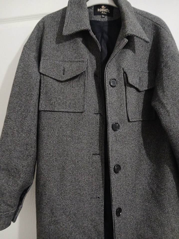 Düğmeli Gri Uzun Kaban - Görsel 2