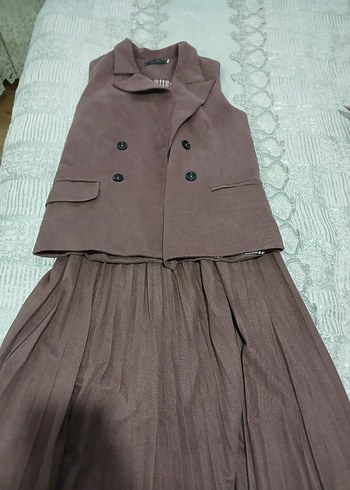 Düğmeli Bej Keten Kadın Uzun Ceket ve etek - Görsel 2