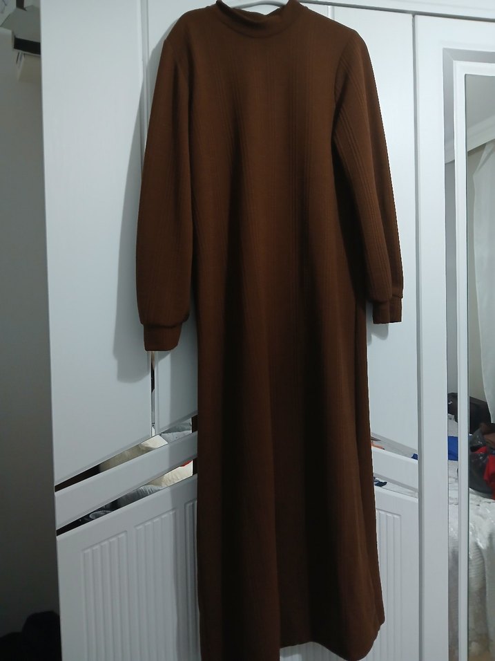 Uzun Kollu Kahverengi Rahat Kadın Elbise - Görsel 2