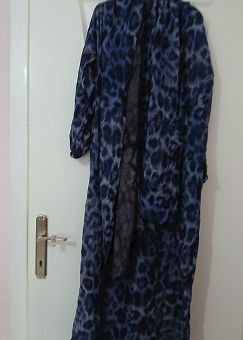 Kadın Mavi uzun tesettür elbise şal beraber - Görsel 2