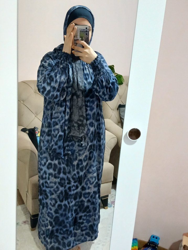 Kadın Mavi uzun tesettür elbise şal beraber - Görsel 5