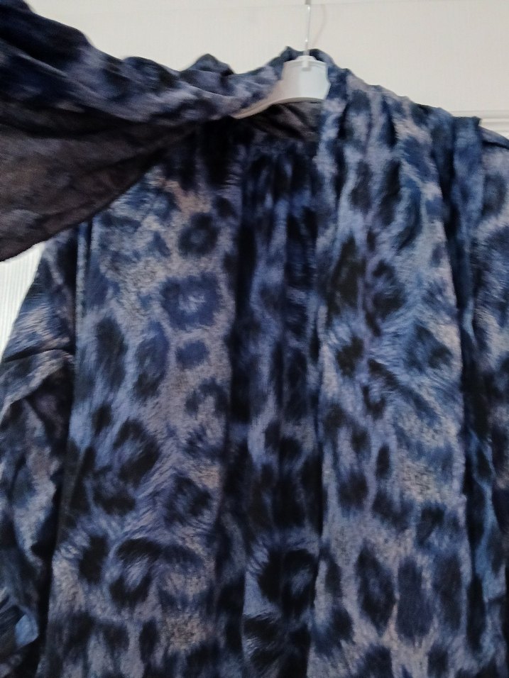 Kadın Mavi uzun tesettür elbise şal beraber - Görsel 4