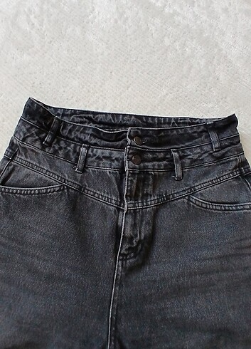 Mom Jean