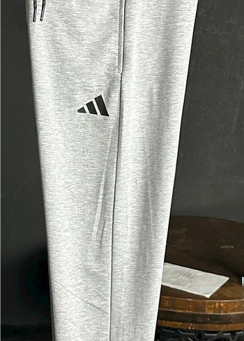 Adidas m