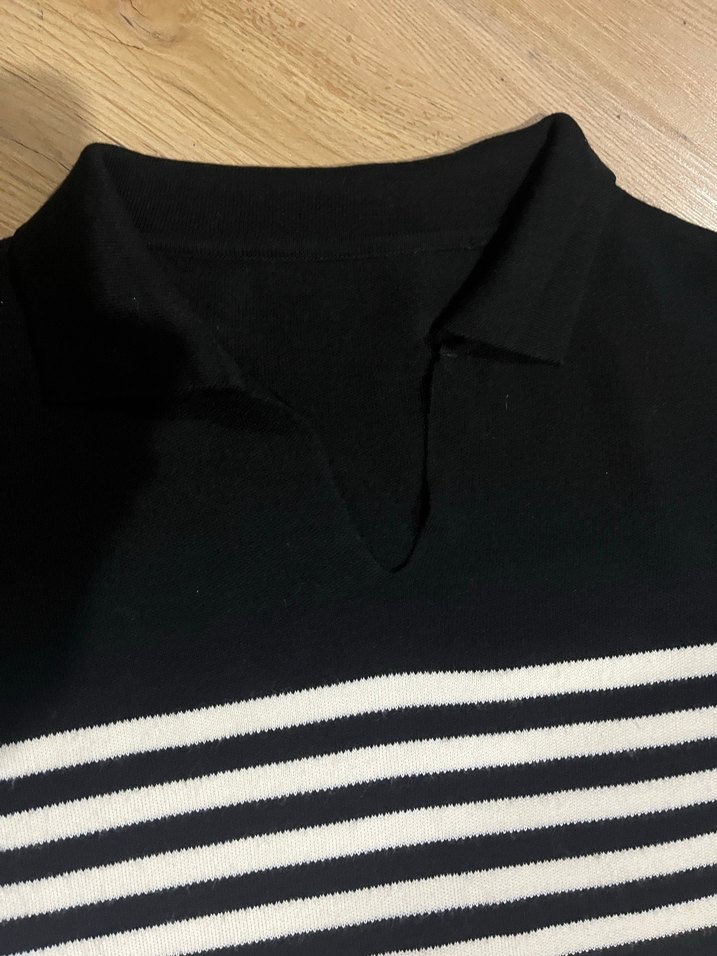 Siyah Beyaz Çizgili Kadın Triko - Görsel 3