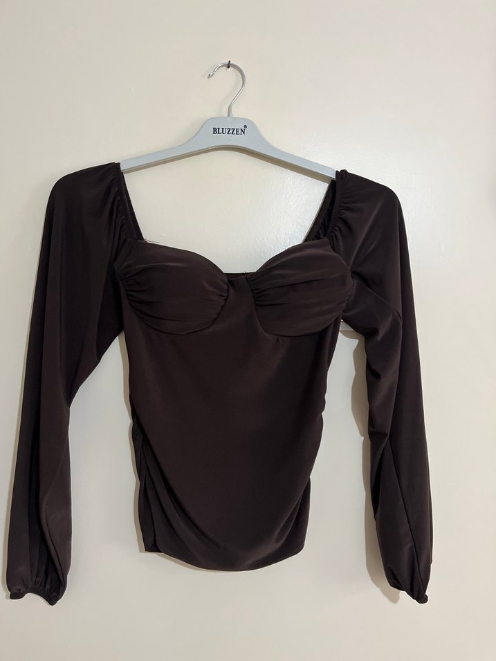 Drapeli V Yakalı Kahverengi Mini Bluz - Görsel 3