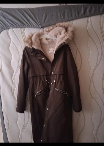 Sokak Stili Uzun Kürklü Kadın Kaban - Görsel 3