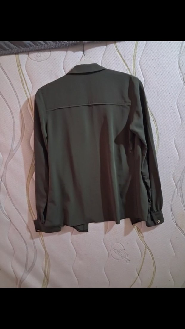 Düğmeli Yeşil Kadın Gömlek - Görsel 2